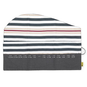 Della Q Crochet Hook Roll