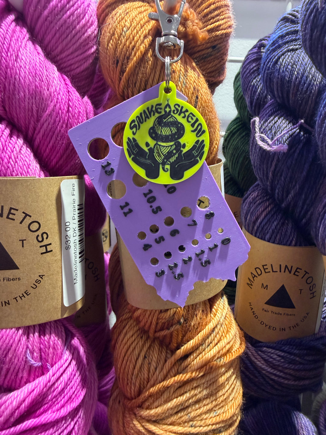 Snake + Skein Needle Gauge